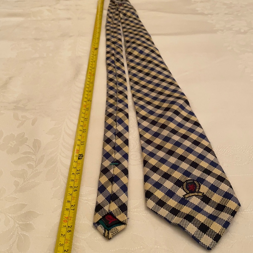 🎉 3 for $30. 🎉Awesome Tommy Hilfiger vintage tie!! (OLCC)